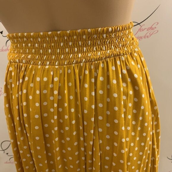 Wishlist Apparel. New with Tag. $49. Size M. Hi/Low Skirt with Flounce. B56 - Picture 5 of 8